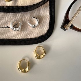 Lynna | Retro Smooth Gold Ring Earrings