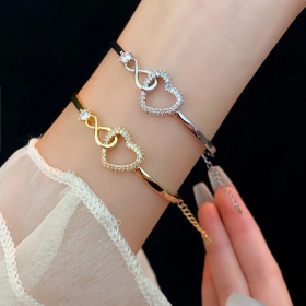 Elaina | Infinity Heart Bracelet
